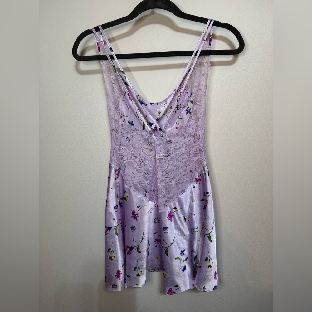 Vintage Victoria’s Secret Floral Lavender dress - Picture 3 of 5